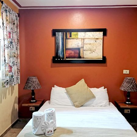 Hotel Casa Mallorca カンクン エクステリア 写真