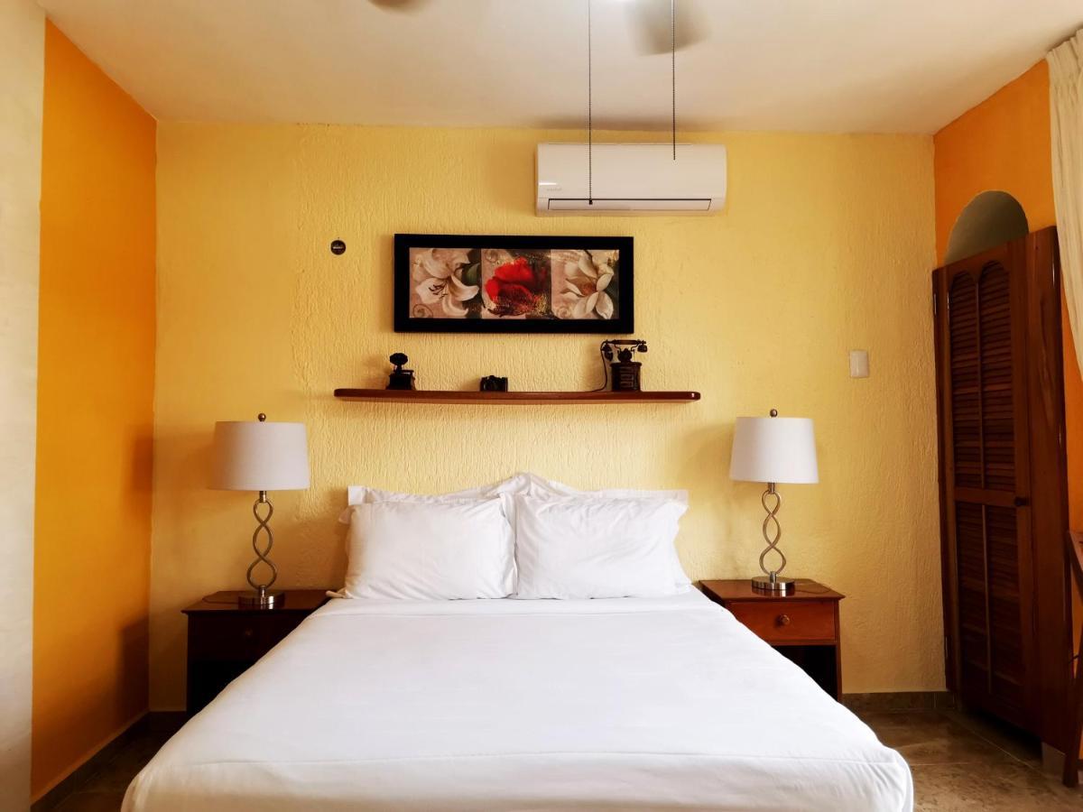 Hotel Casa Mallorca カンクン エクステリア 写真