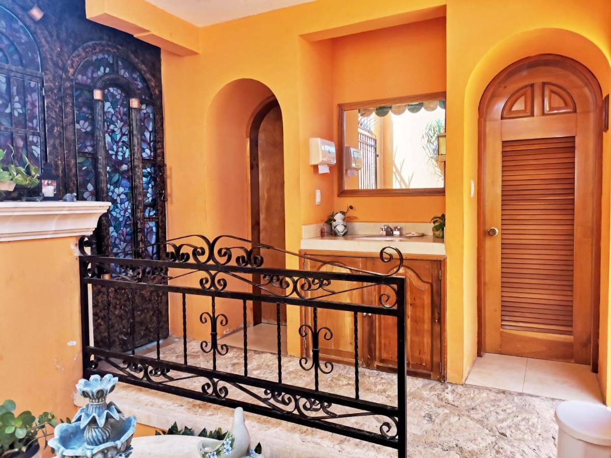 Hotel Casa Mallorca カンクン エクステリア 写真