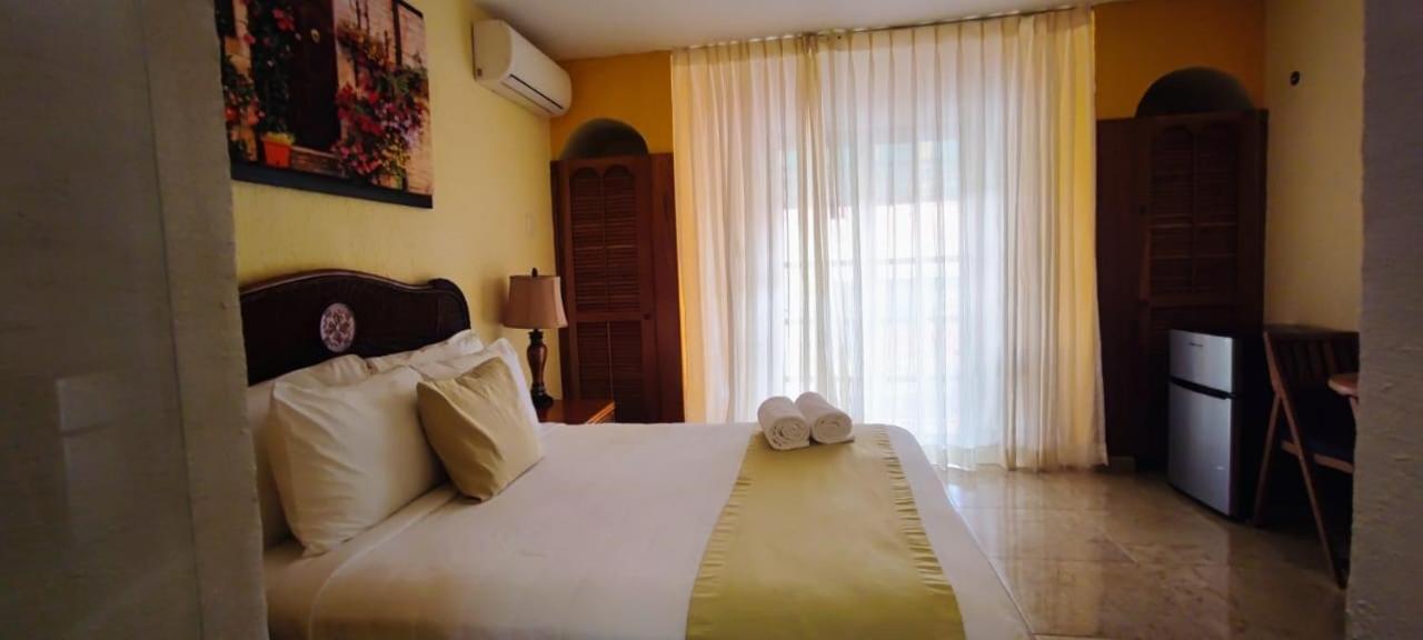 Hotel Casa Mallorca カンクン エクステリア 写真