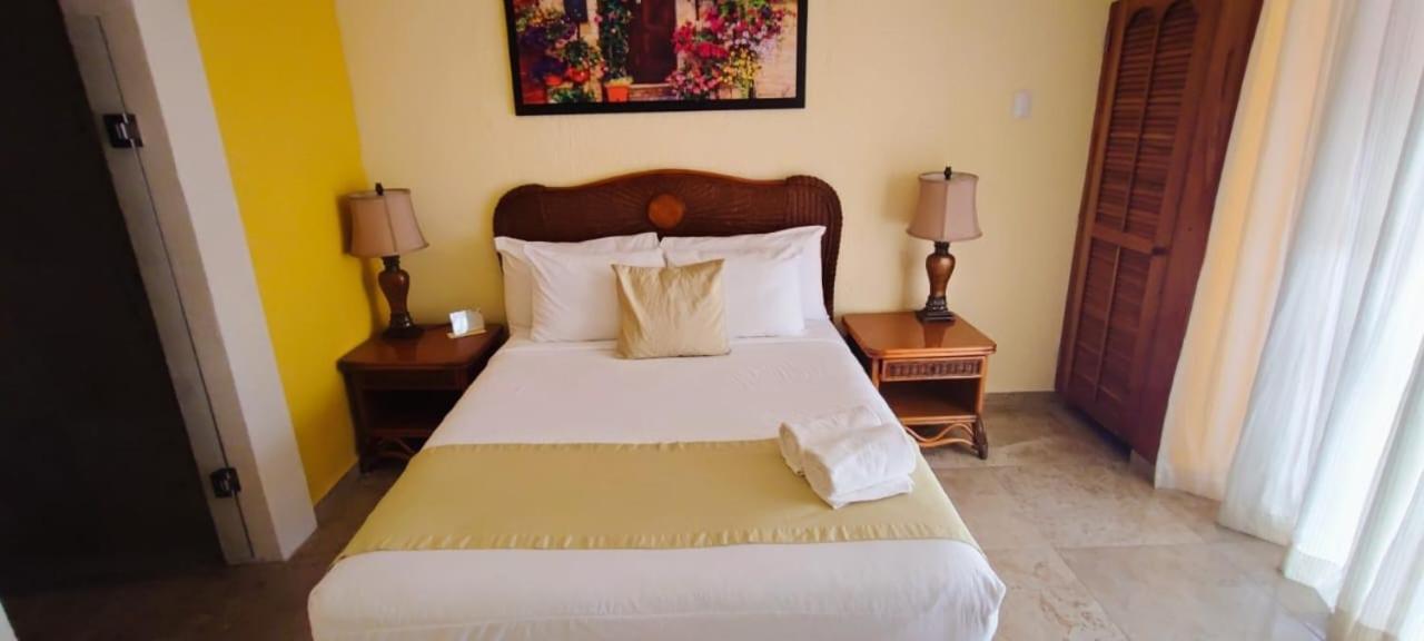 Hotel Casa Mallorca カンクン エクステリア 写真