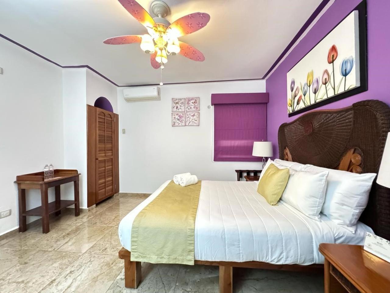 Hotel Casa Mallorca カンクン エクステリア 写真