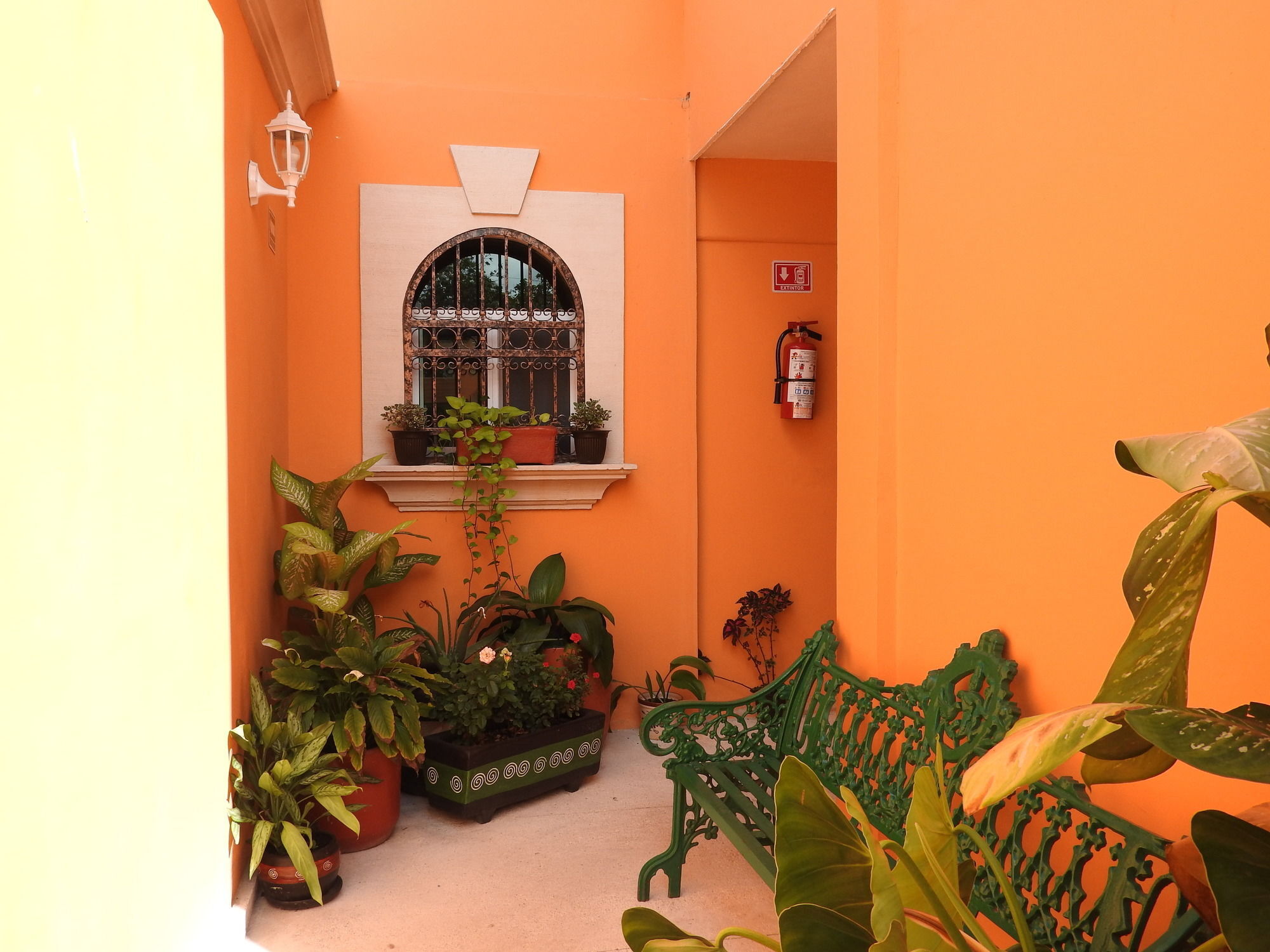 Hotel Casa Mallorca カンクン エクステリア 写真